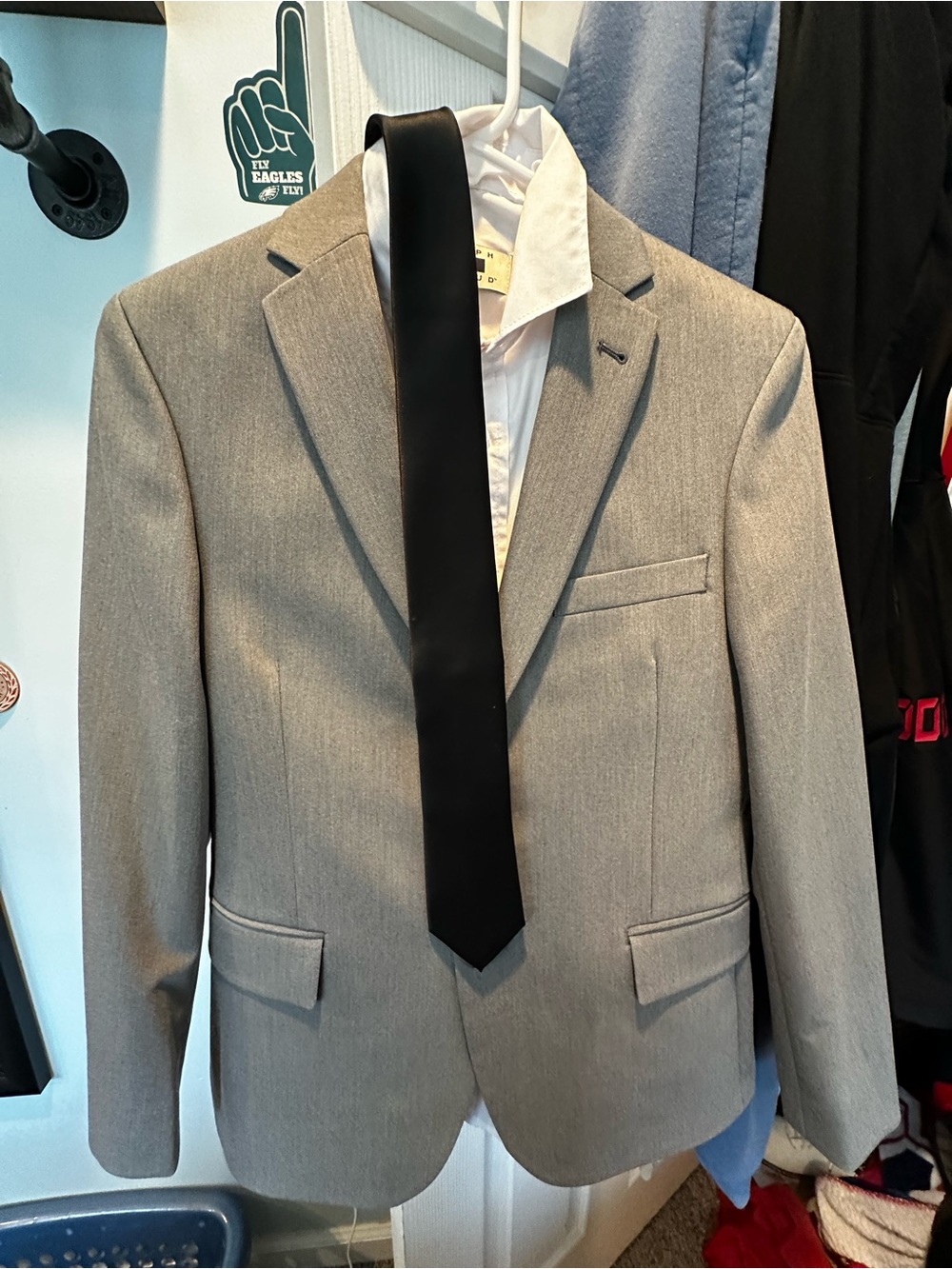 Joseph Abboud Light Gray Men's Suit Jacket with Black Tie